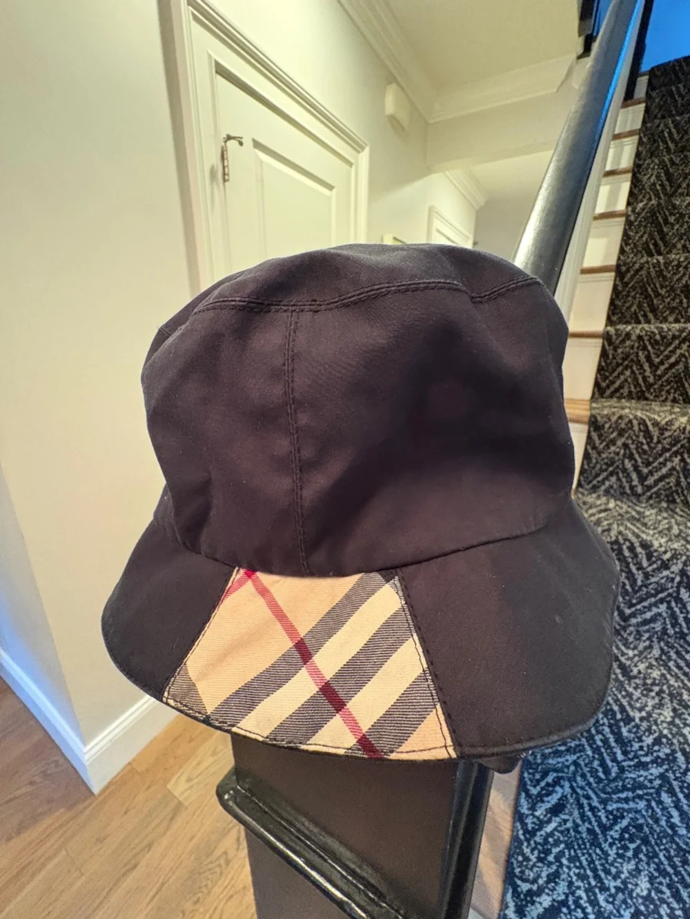 Burberry Bucket Rain Hat - Picture 1 of 4